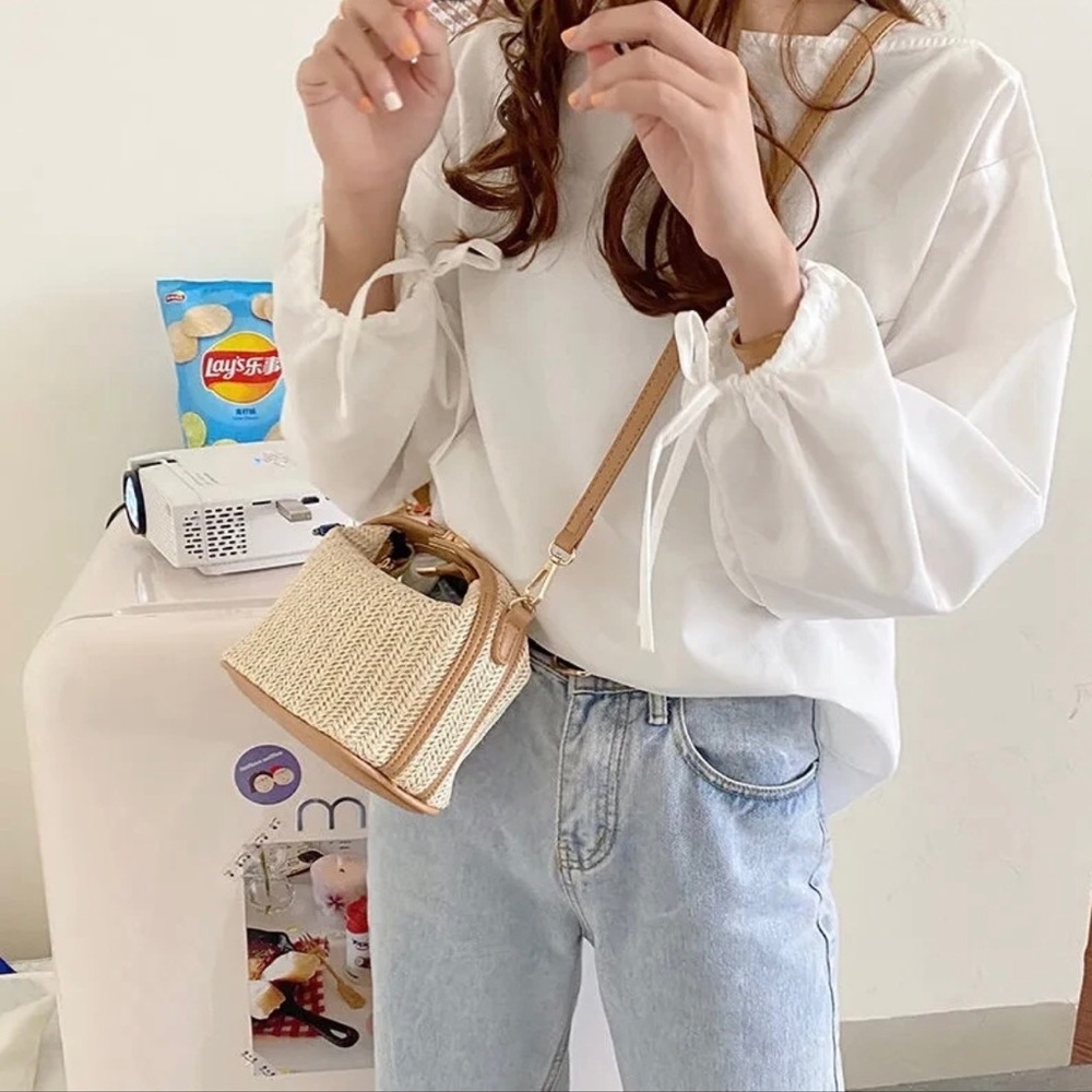 Women's Straw Crossbody Bag Small Crossbody Bag Casual For Beach And Vacation
